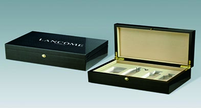 Custom cosmetics manufacturers _ custom cosmetics box manufacturers price 